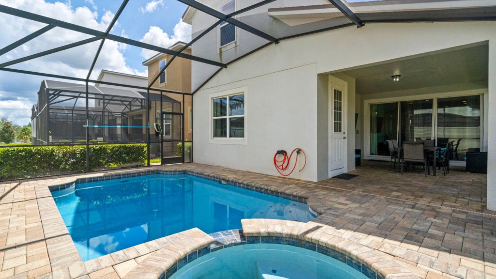 Private pool