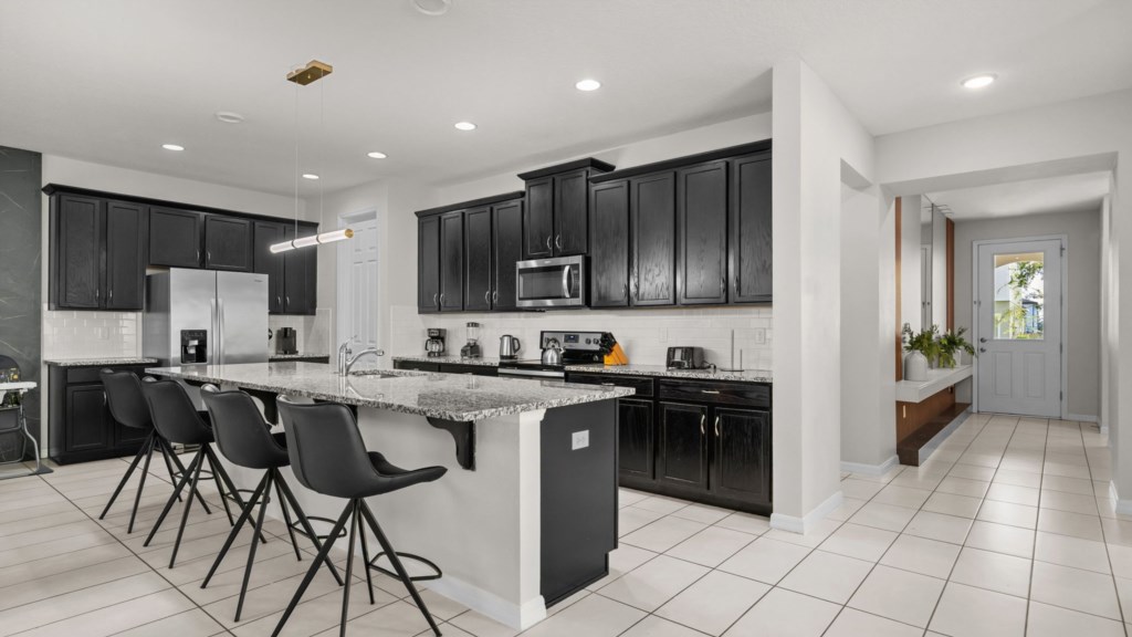 Fully equipped kitchen