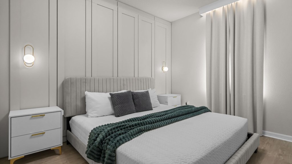 King bedroom w/ TV