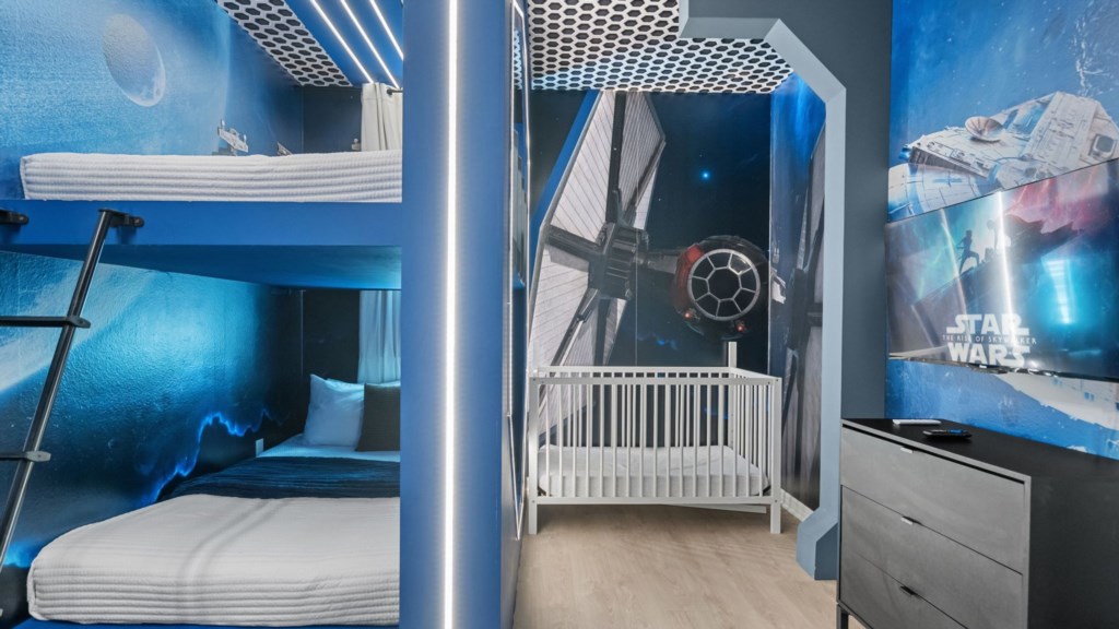Star Wars themed bedroom w/ bunk bed full over full