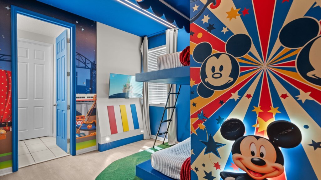 Mickey Circus themed bedroom w/ bunk bed full over full