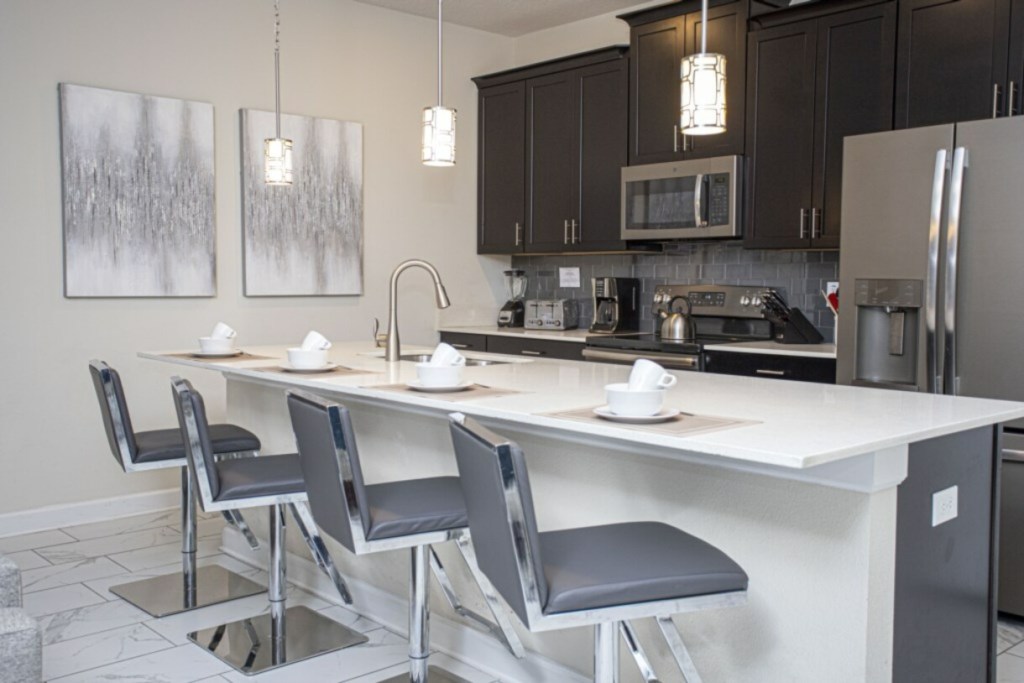 Kitchen — 4844 Romeo Circle, photo 11 of 41