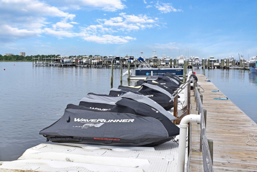 Baytowne Wharf Marina