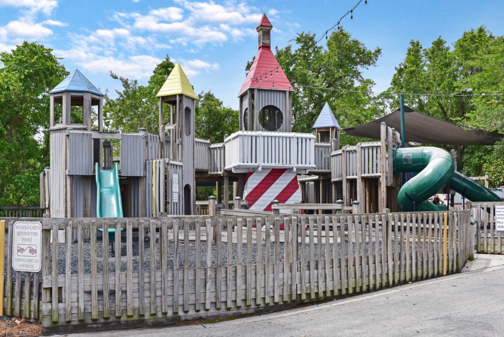 Baytowne Wharf Playground