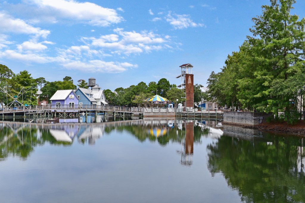 Baytowne Wharf Lake
