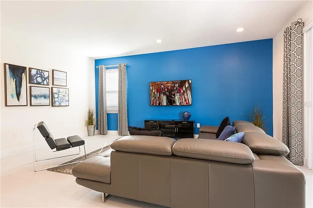 Living area — 7462 Marker Avenue, photo 6 of 34