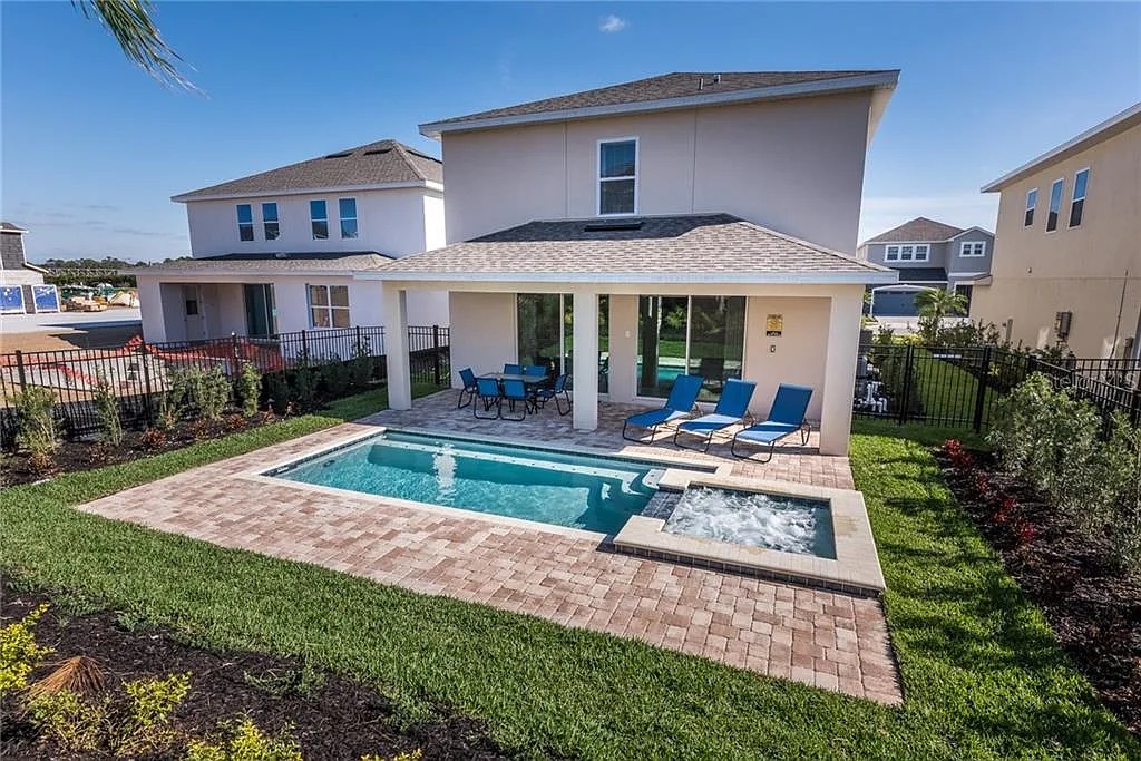 Private pool & spa — 7462 Marker Avenue, photo 2 of 34