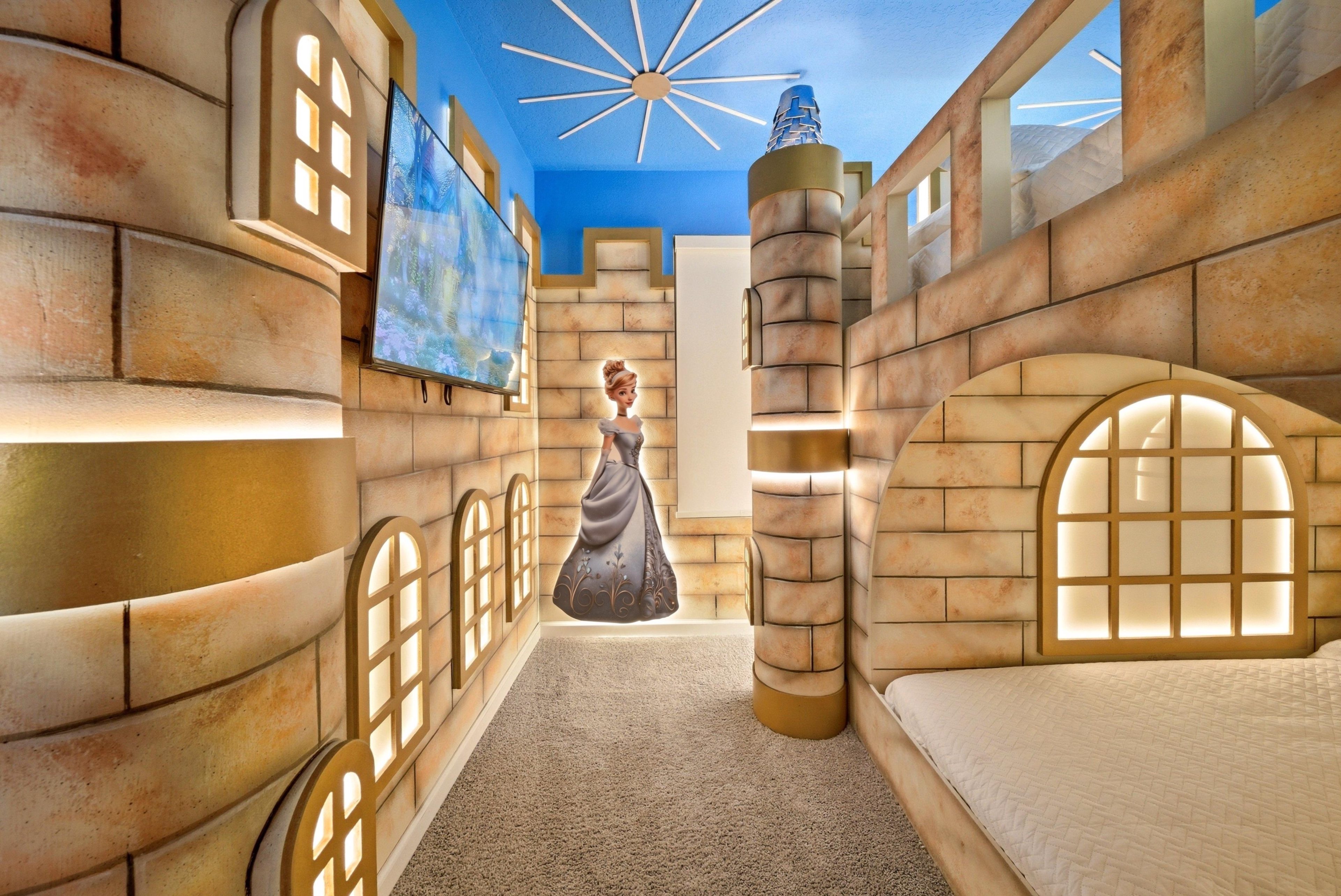 Cinderella - themed bedroom — 2320 Distant Sun Trail, photo 10 of 115