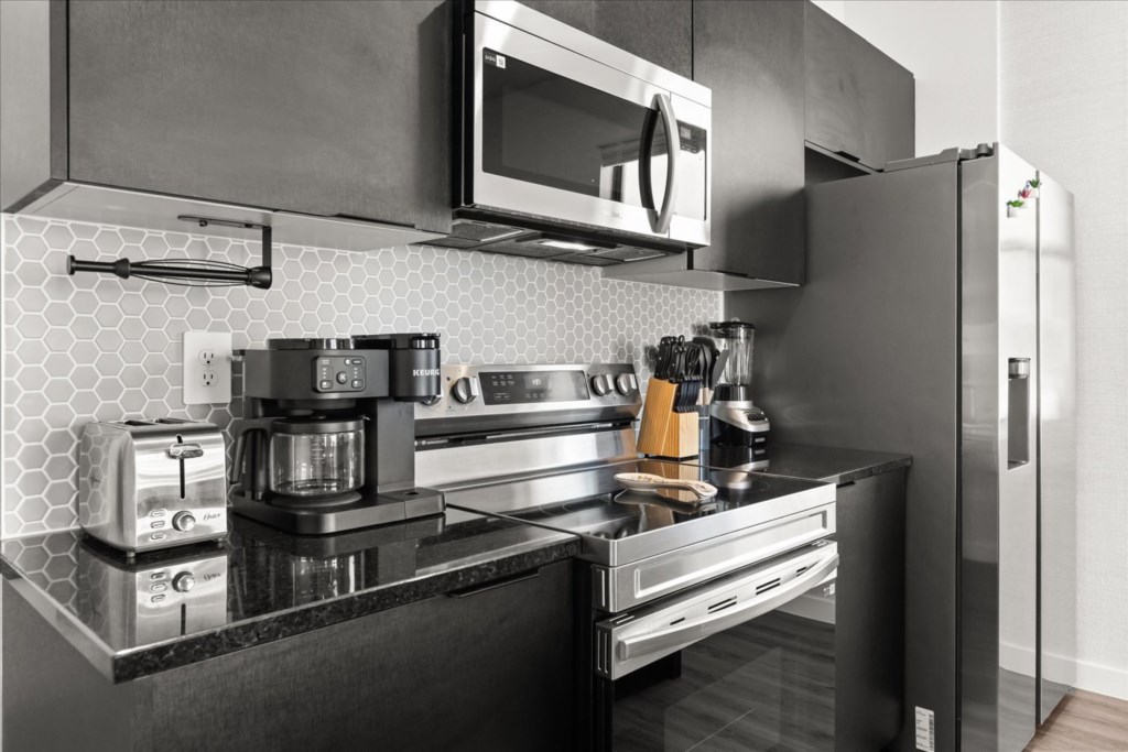 8752 Good Vibes Place, 3-bedroom vacation townhouse at The Hub at Westside Reserve in Kissimmee, FL — photo 7 of 38