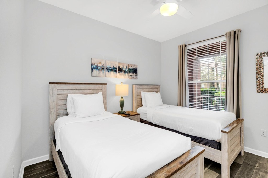 Bedroom — 4862-110 Cayview Avenue, photo 19 of 28