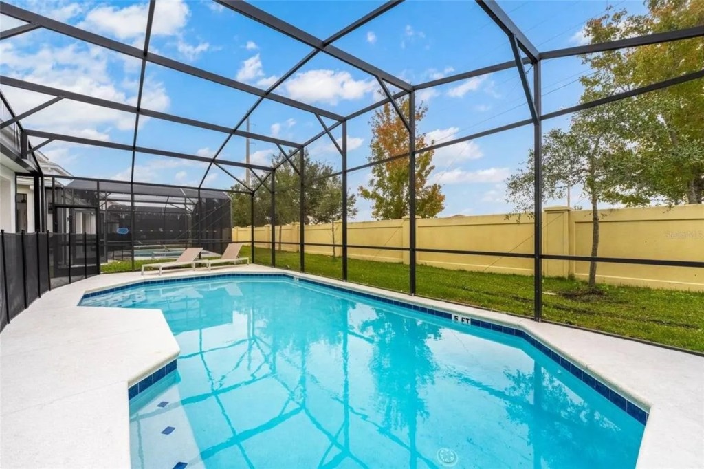 Private pool — 2613 Calistoga Avenue, 10-bedroom vacation home at Sonoma Resort in Kissimmee, FL