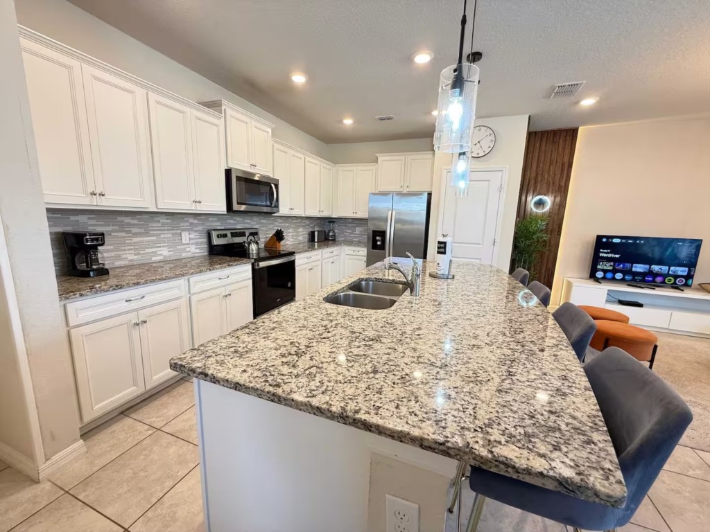1000 Paradise Drive, 5-bedroom vacation townhouse at Windsor Island Resort in Davenport, FL — photo 7 of 37