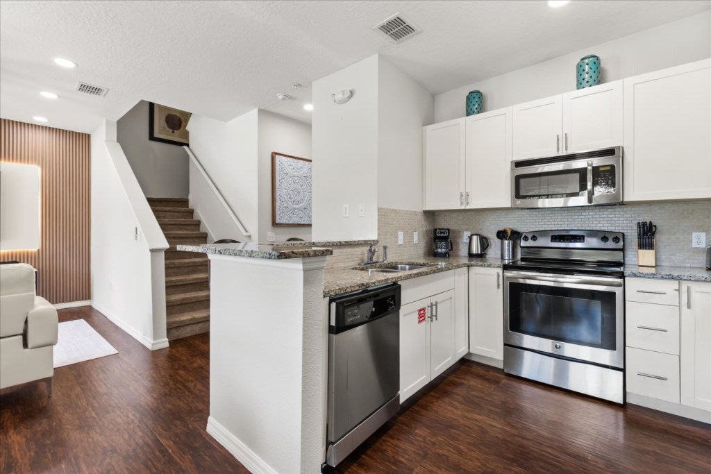 23-108 Lucaya Village, 4-bedroom vacation townhouse at Lucaya Village in Kissimmee, FL — photo 8 of 44