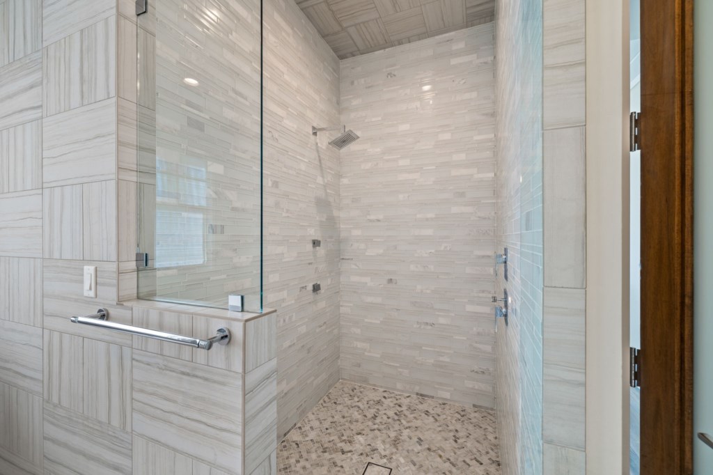 3rd Floor Primary Suite Bathroom