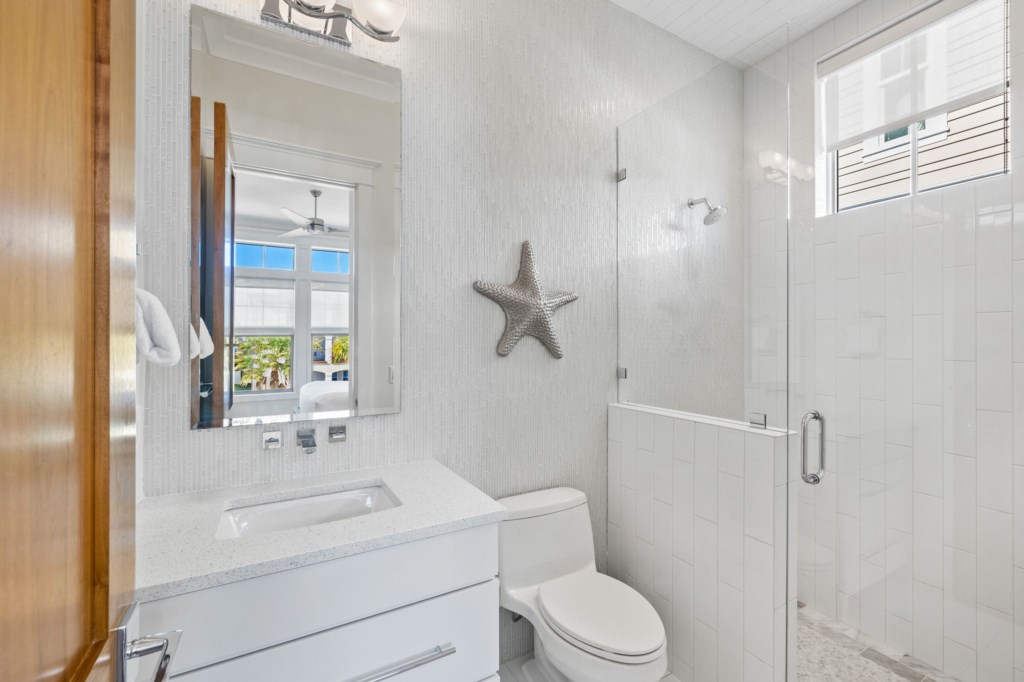 King Bathroom On 2nd Floor