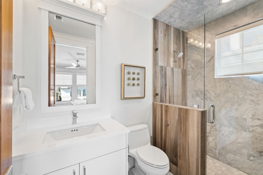 3rd Floor Guest Bathroom