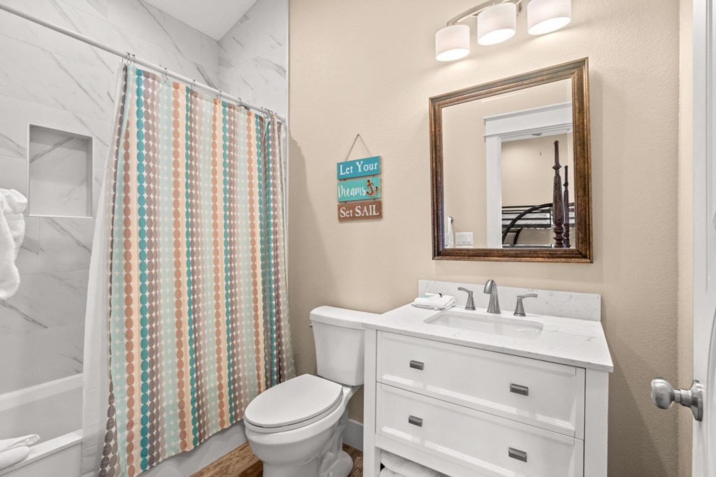Bathroom for the Queen Room with Bunks