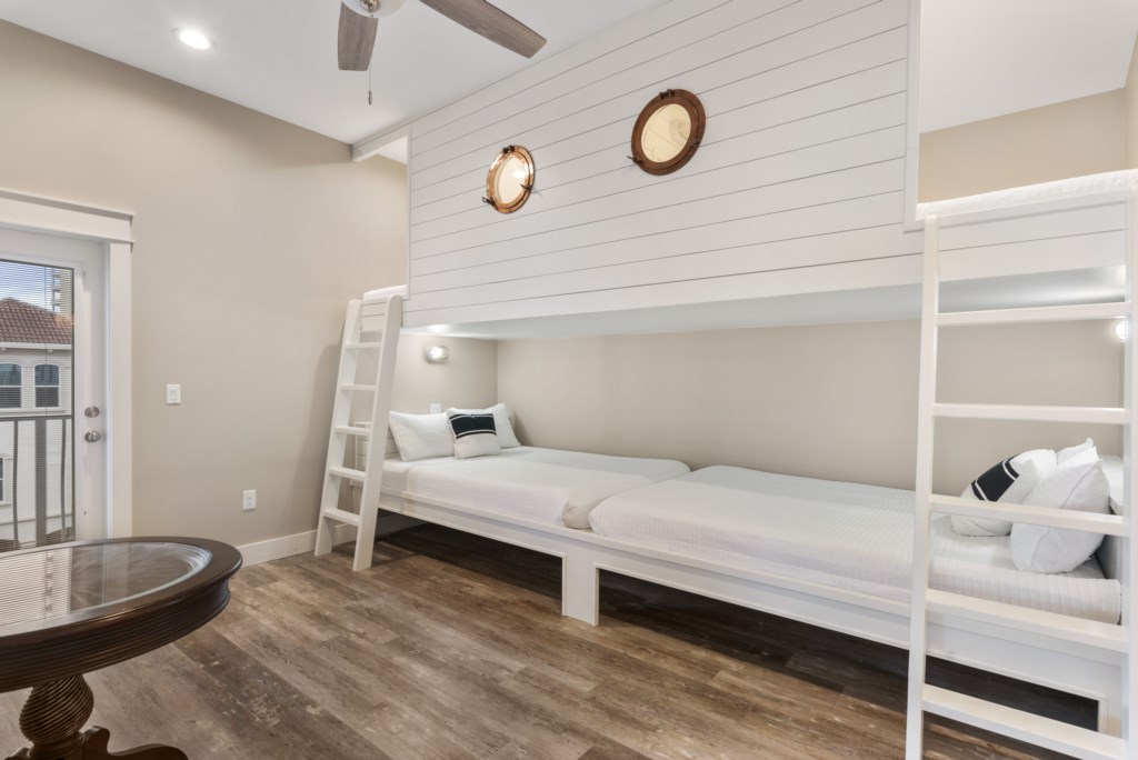 Bunk Room with Queen Beds on 3rd floor