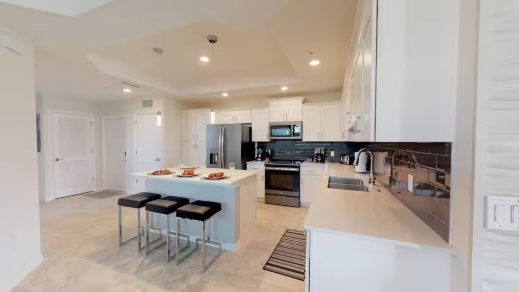 3111-208 Paradox Circle, 3-bedroom vacation home at Storey Lake in Kissimmee, FL — photo 3 of 14
