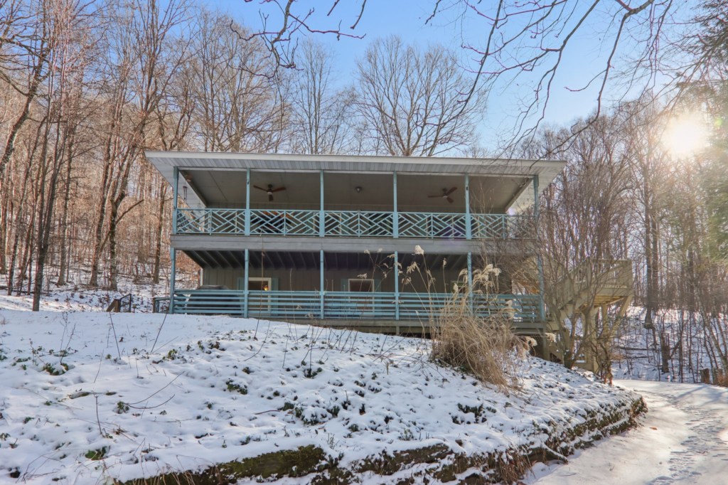 5-web-or-mls-210SpringValleyDr-S1701-001
