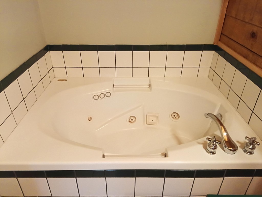 LucasJacuzziTub